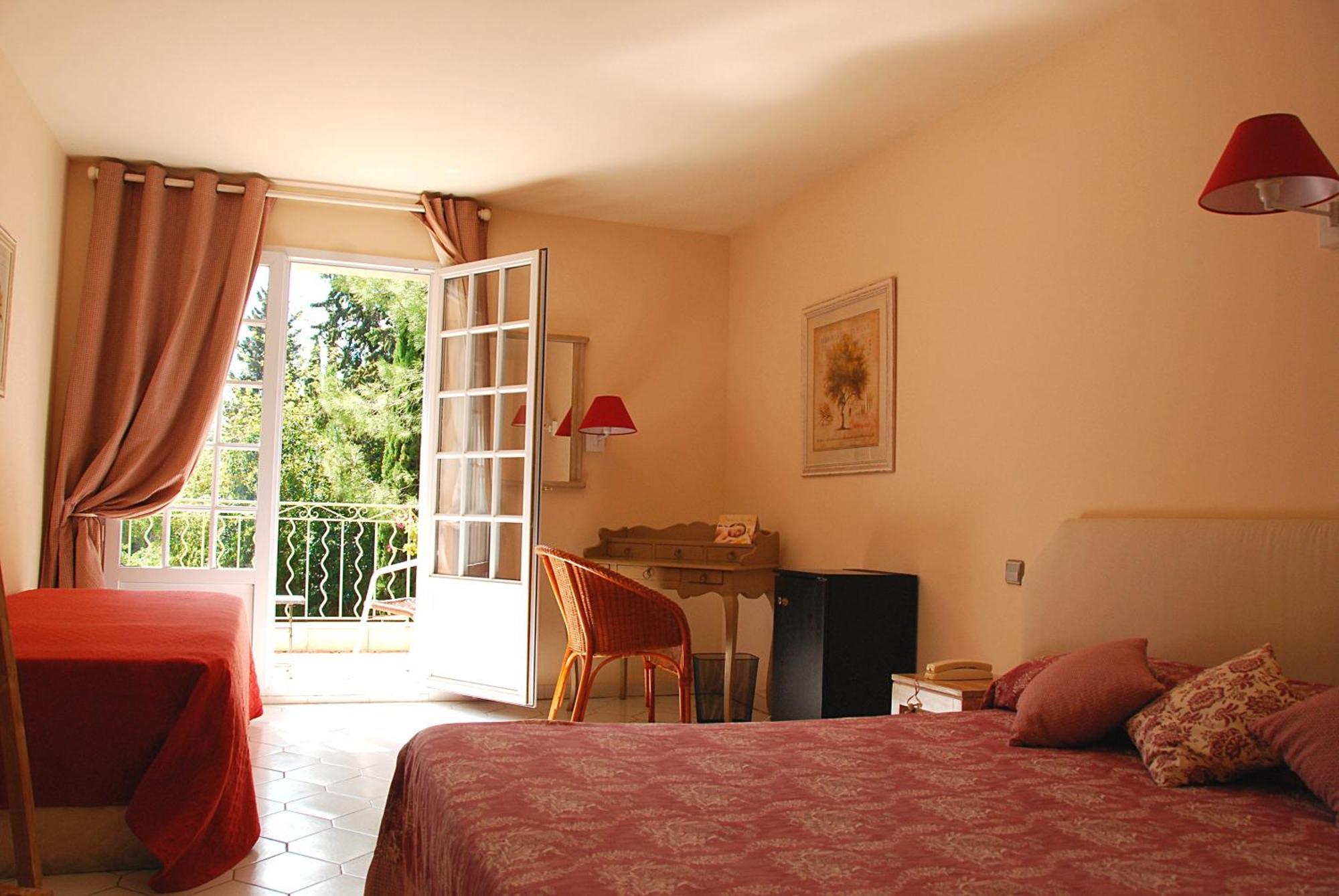 Hotel Les Mazets Des Roches Tarascon Szoba fotó