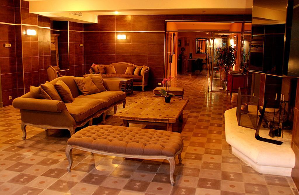 Hotel Les Mazets Des Roches Tarascon Kültér fotó