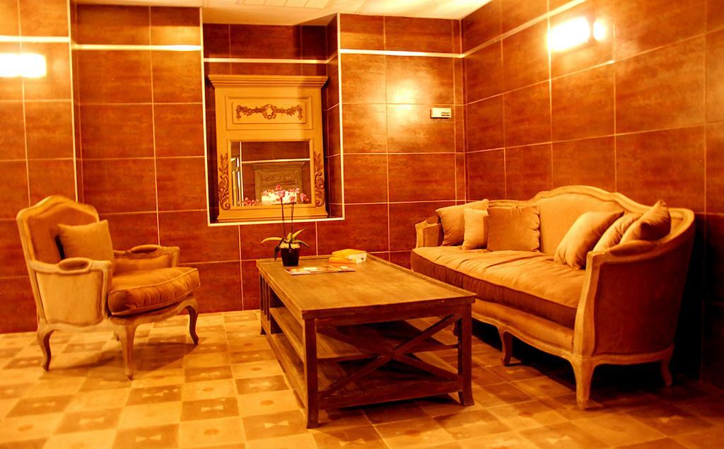 Hotel Les Mazets Des Roches Tarascon Kültér fotó