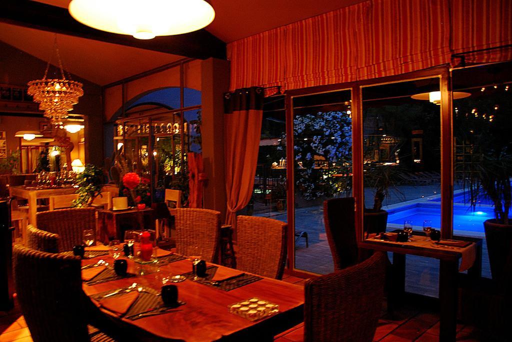 Hotel Les Mazets Des Roches Tarascon Kültér fotó