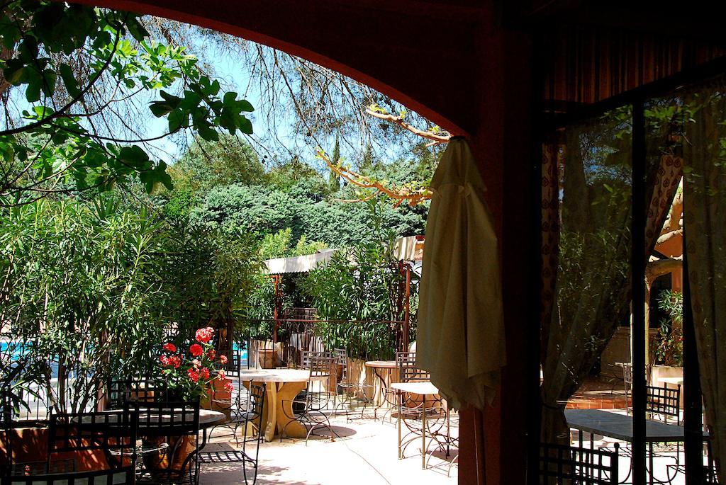 Hotel Les Mazets Des Roches Tarascon Kültér fotó