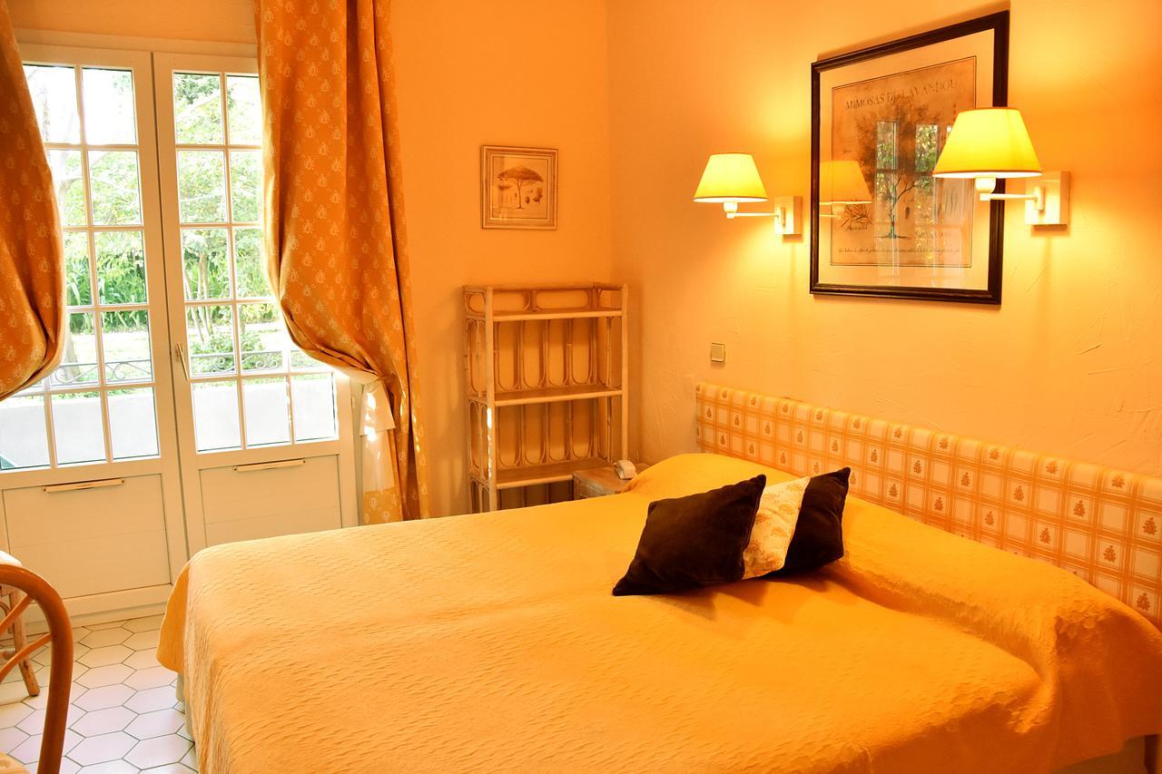 Hotel Les Mazets Des Roches Tarascon Kültér fotó