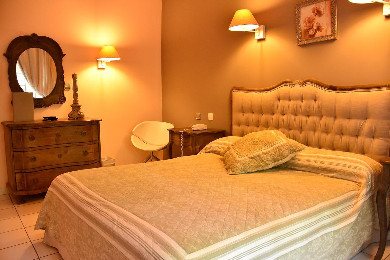Hotel Les Mazets Des Roches Tarascon Kültér fotó