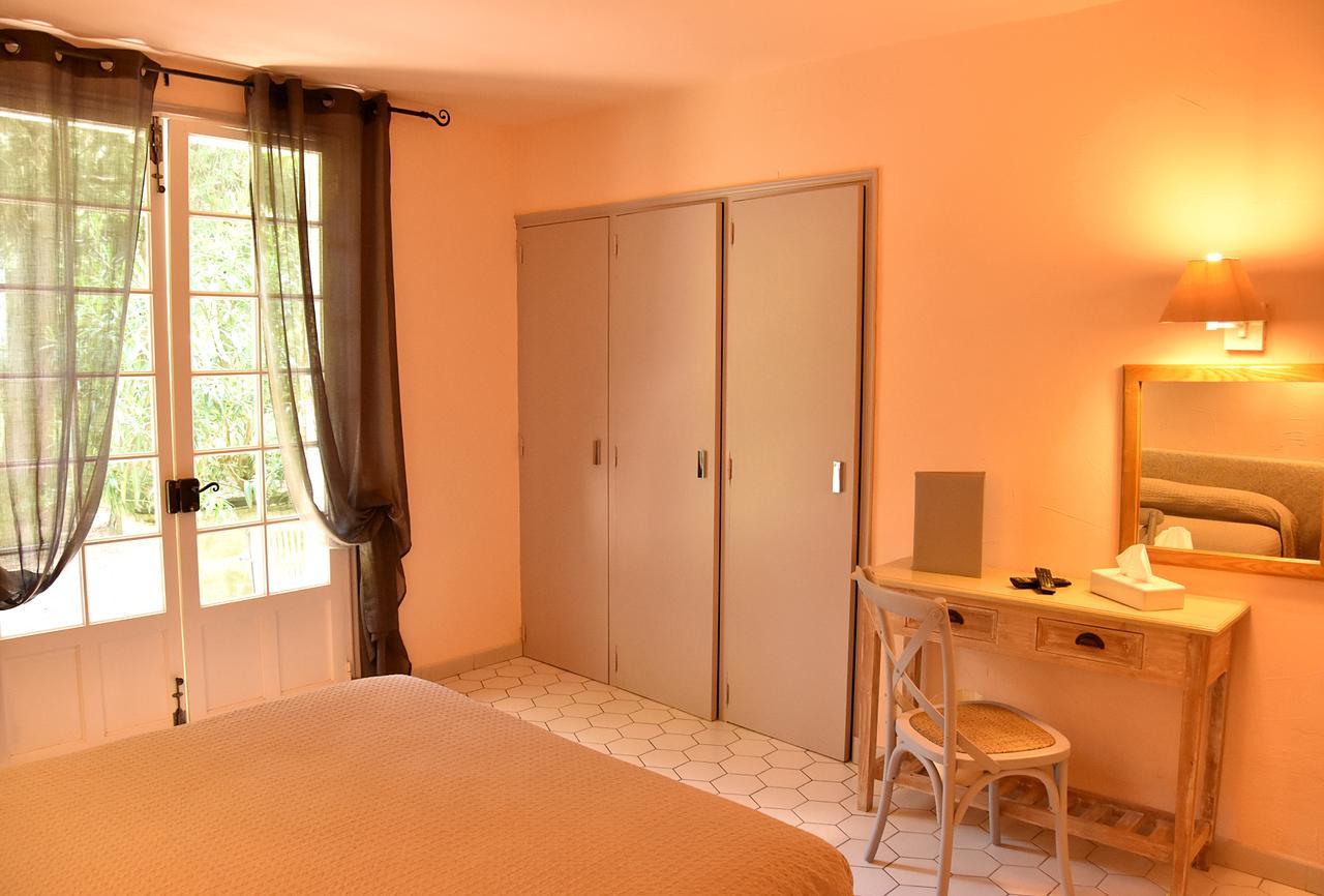 Hotel Les Mazets Des Roches Tarascon Kültér fotó
