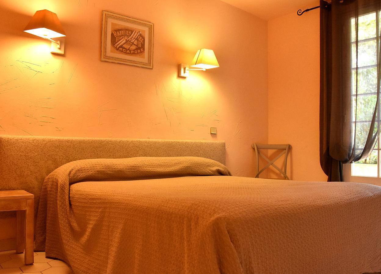 Hotel Les Mazets Des Roches Tarascon Kültér fotó