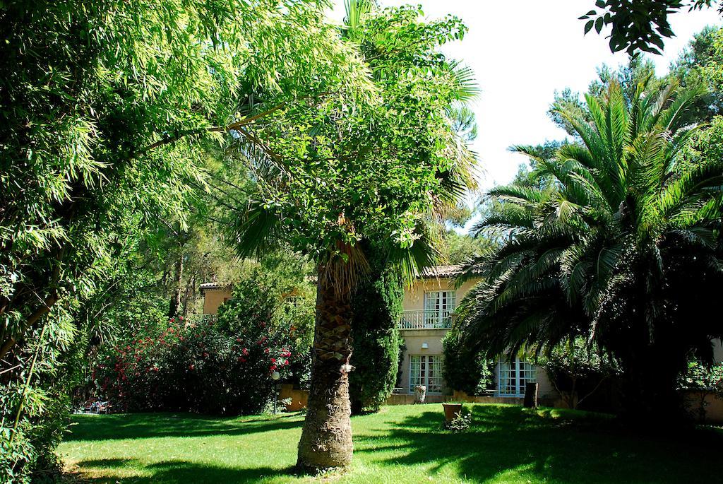 Hotel Les Mazets Des Roches Tarascon Kültér fotó