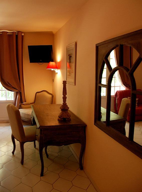 Hotel Les Mazets Des Roches Tarascon Kültér fotó